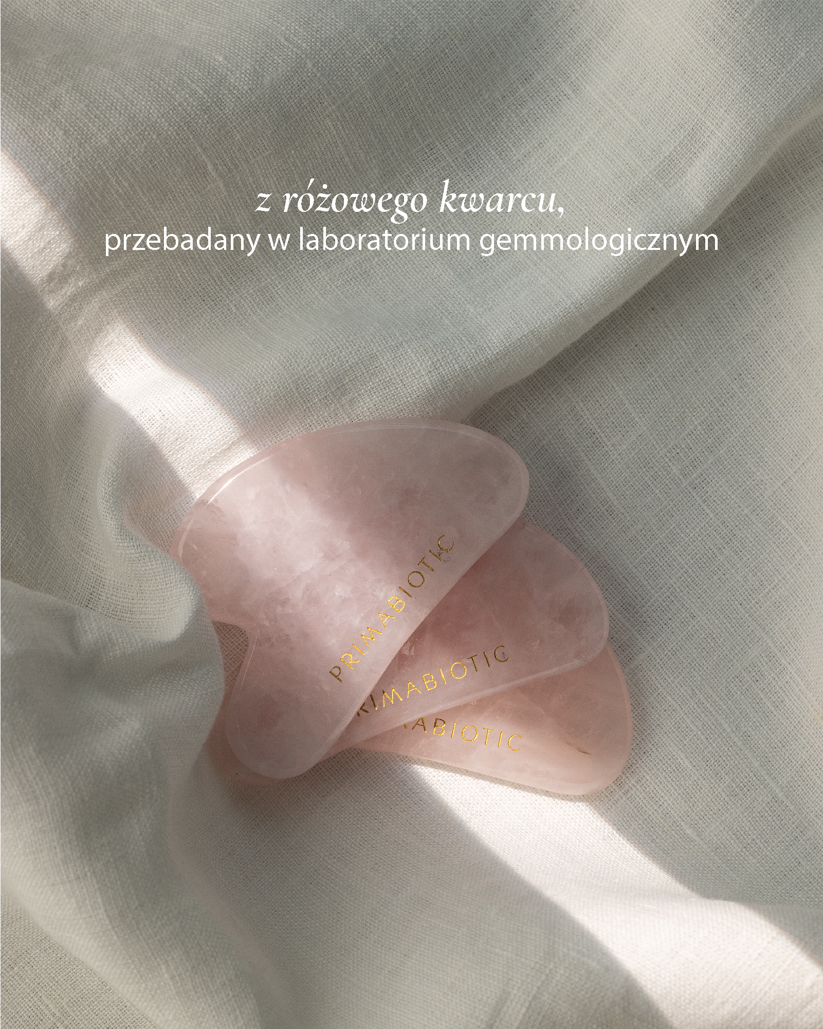 Kamień gua sha Primabiotic z różowego kwarcu przebadany w laboratorium gemmalogicznym