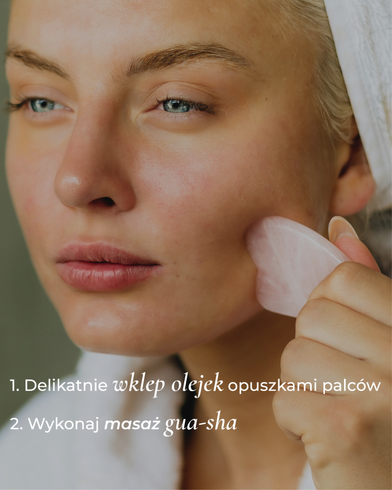 modelka-masuje-twarz