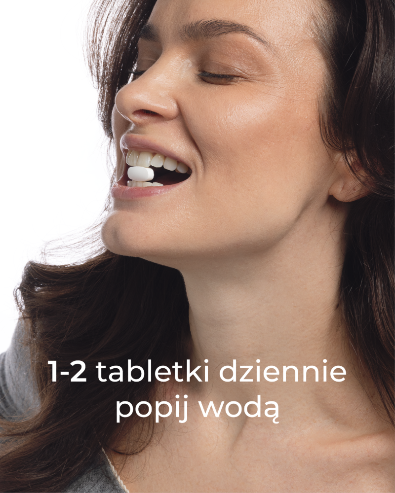 modelka połyka tabletkę z magnezem, potasem i witaminą B6