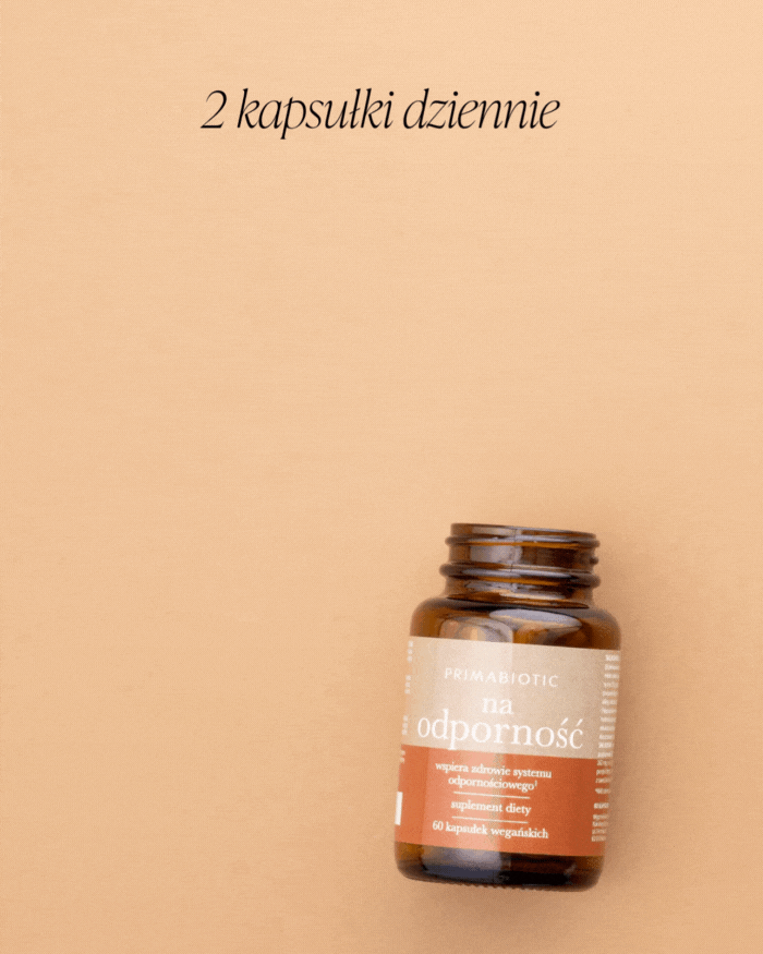 Gif z tabletkami na odporność Primabiotic wyskakującymi z opakowania. U góry podpis: 2 kapsułki dziennie