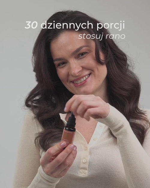 Kobieta stosuje adaptogeny energy Primabiotic 