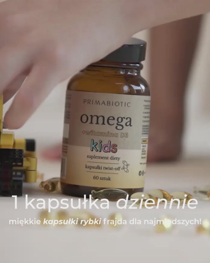 Film z bawiącymi się dziećmi. Na pierwszym planie kapsułki Primabiotic Omega + witamina D3 dla dzieci 